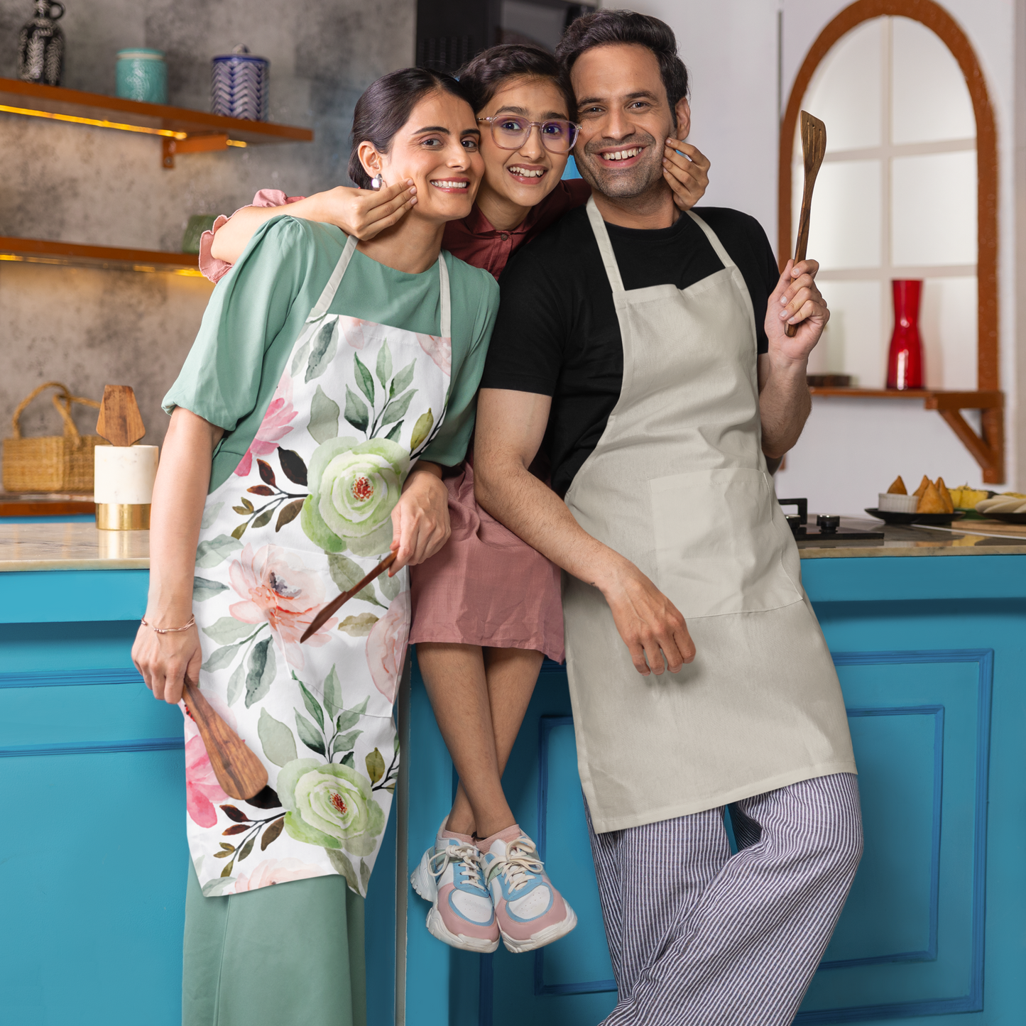 Rose Floral Kitchen Apron with Beige or Black Ties, Cooking, Baking, Crafting, Cleaning Apron, Eco-Friendly, Sustainable